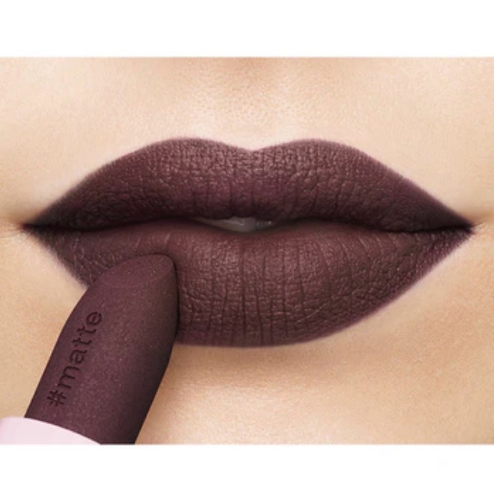Sephora Collection 33 Wanderlust #Lipstories Lipstick- cool toned dark burgundy - Picture 1 of 6